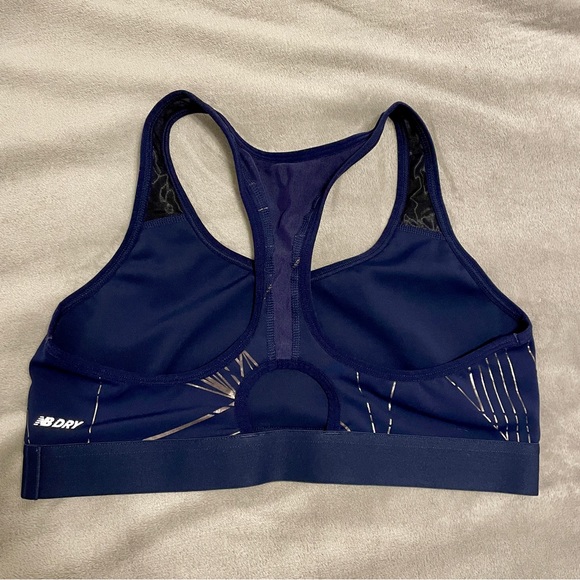 New Balance sports bra - Picture 3 of 4